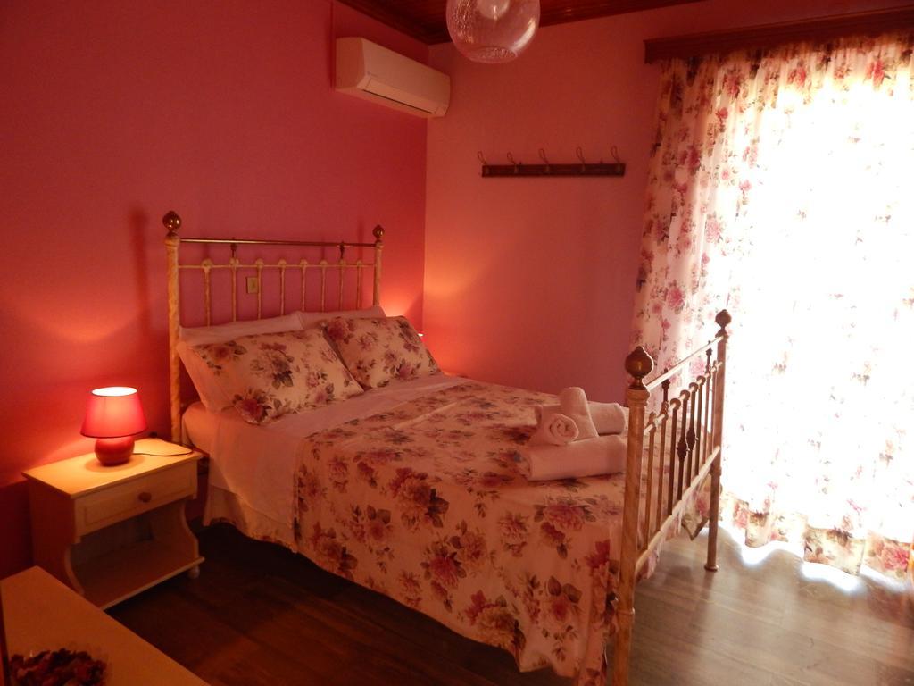 Appartement Cornelia à Lákka Chambre photo