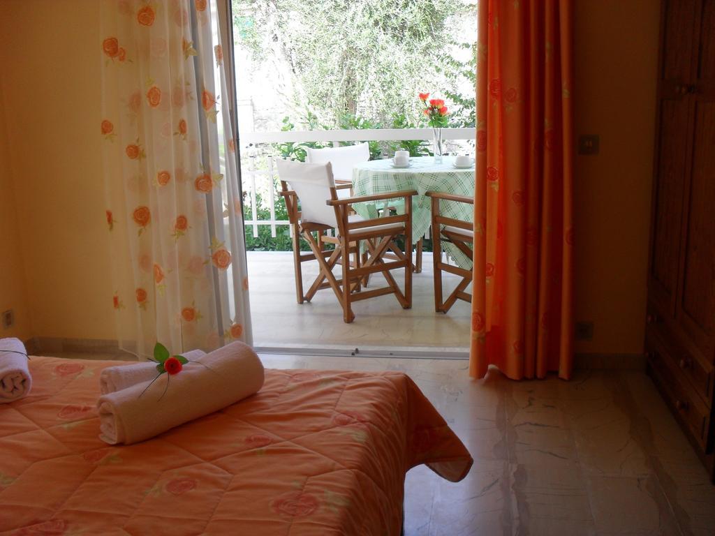 Appartement Cornelia à Lákka Chambre photo